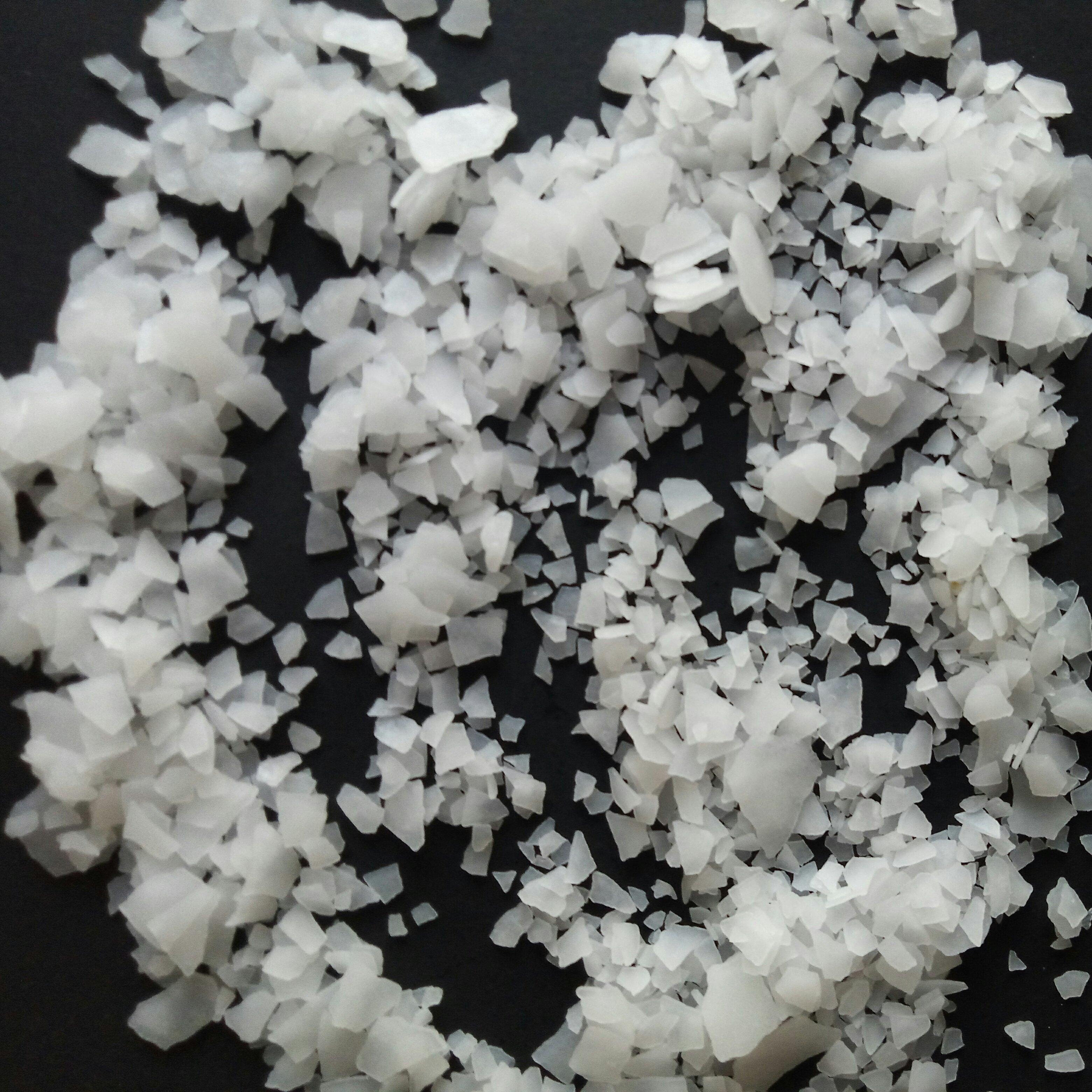 工业级氯化镁 批发六水片状氯化镁卤片