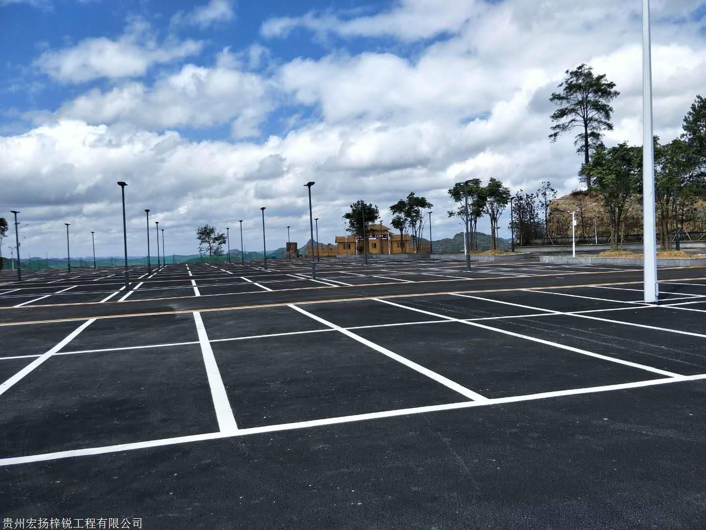 六盘水停车场划线施工及验收标准