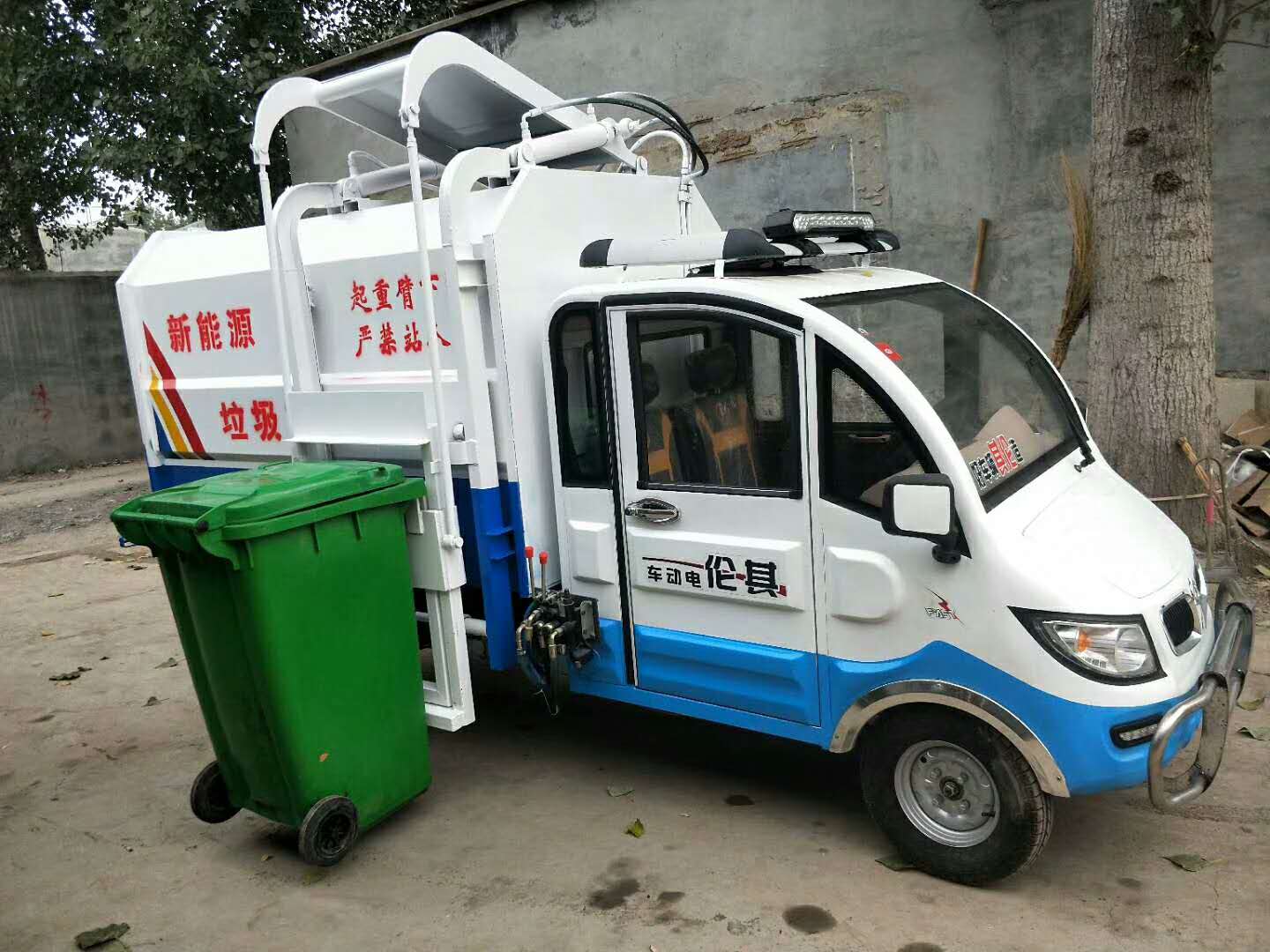 首頁 專用車 環衛車 綠化噴霧車 >二手十噸灑水車價格消防車 山東