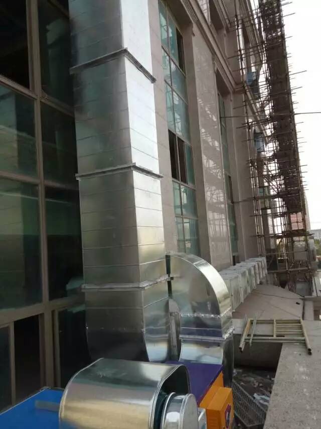 承接苏州大型商场通风管道安装，风管安装