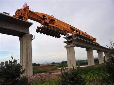 供應(yīng)青海西寧架橋機(jī)出租