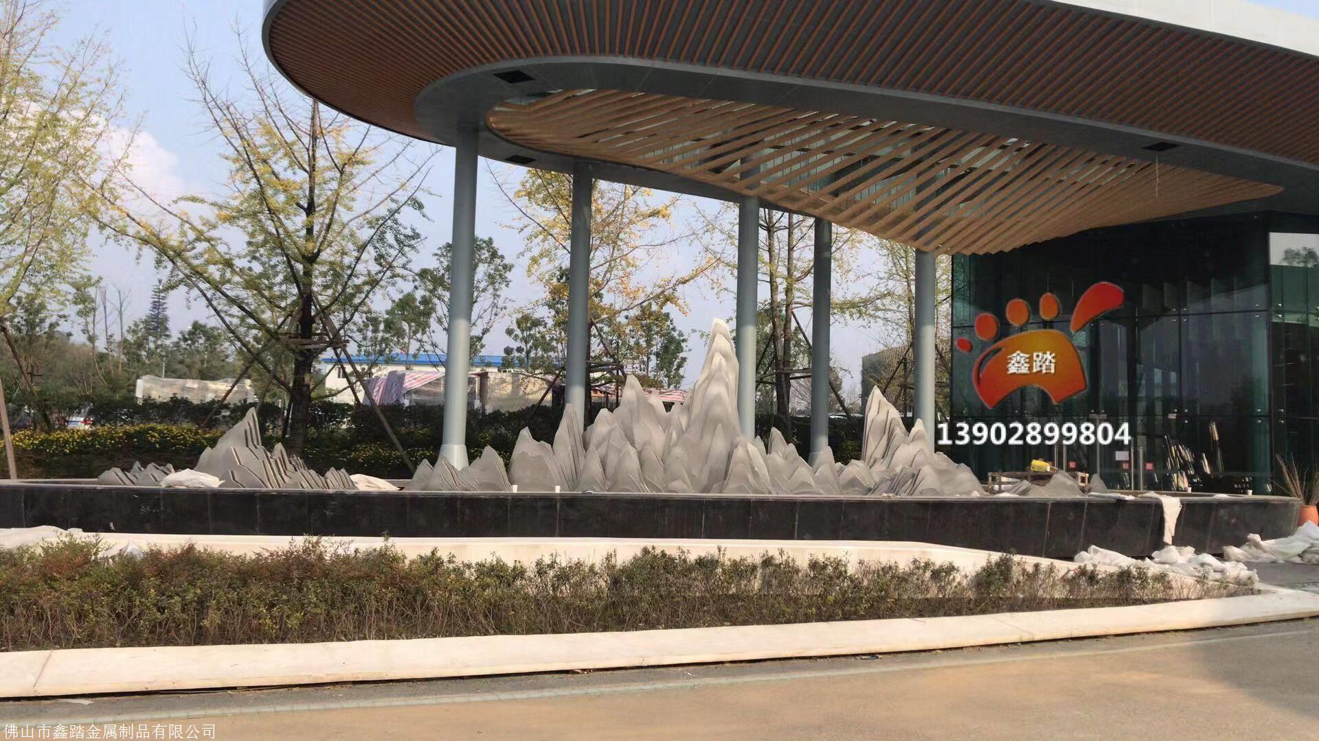 不锈钢假山,不锈钢假山雕塑 尽显气势磅礴层峦叠嶂的感觉