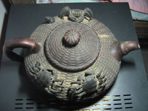 国内紫砂蟹篓壶在哪里好交易呢