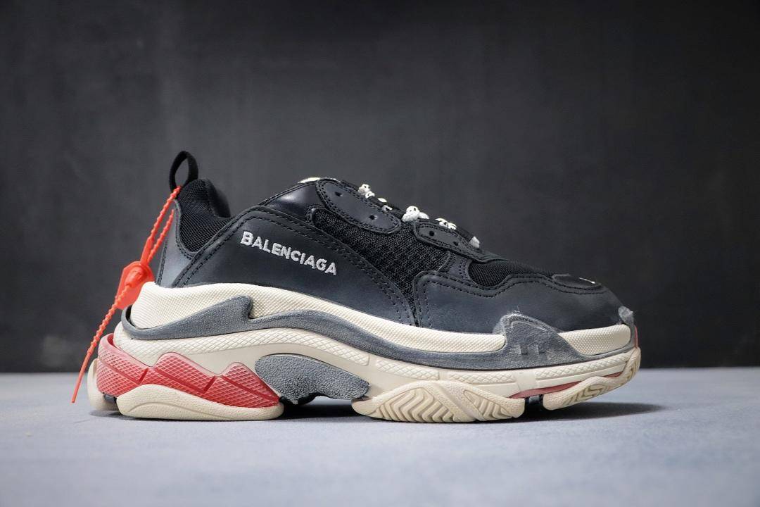 巴黎世家4.0 balenciaga triple-s sneaker老爹鞋黑