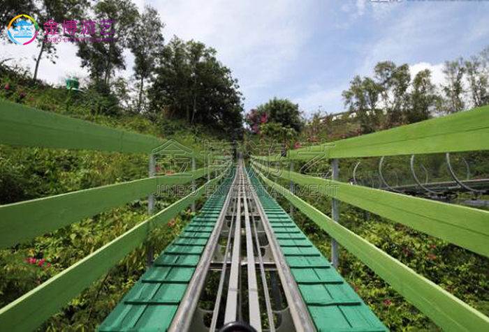 专业生产山体轨道滑道厂家