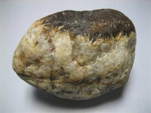 晶体陨石快速成交价格记录