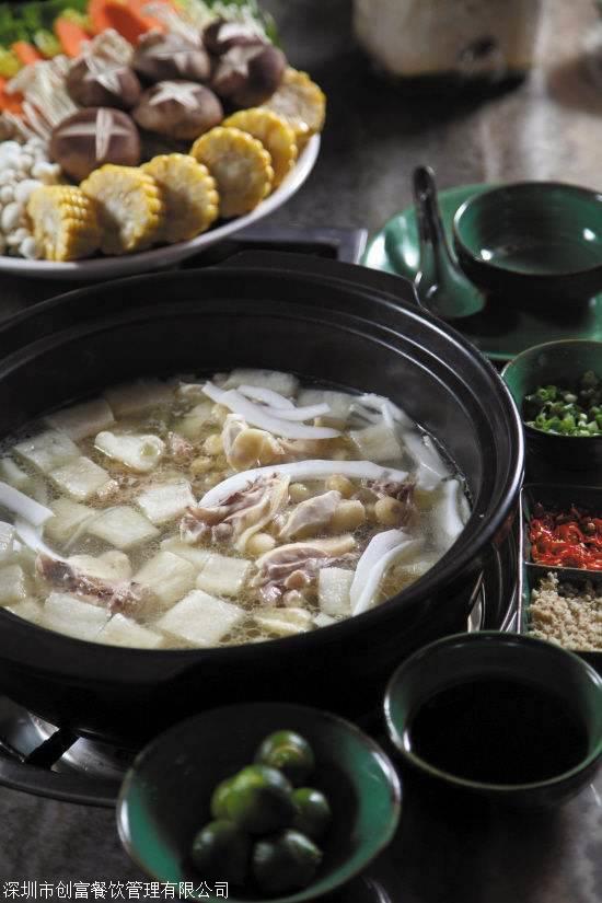 正宗海南椰子鸡的制作方法椰子鸡火锅培训班