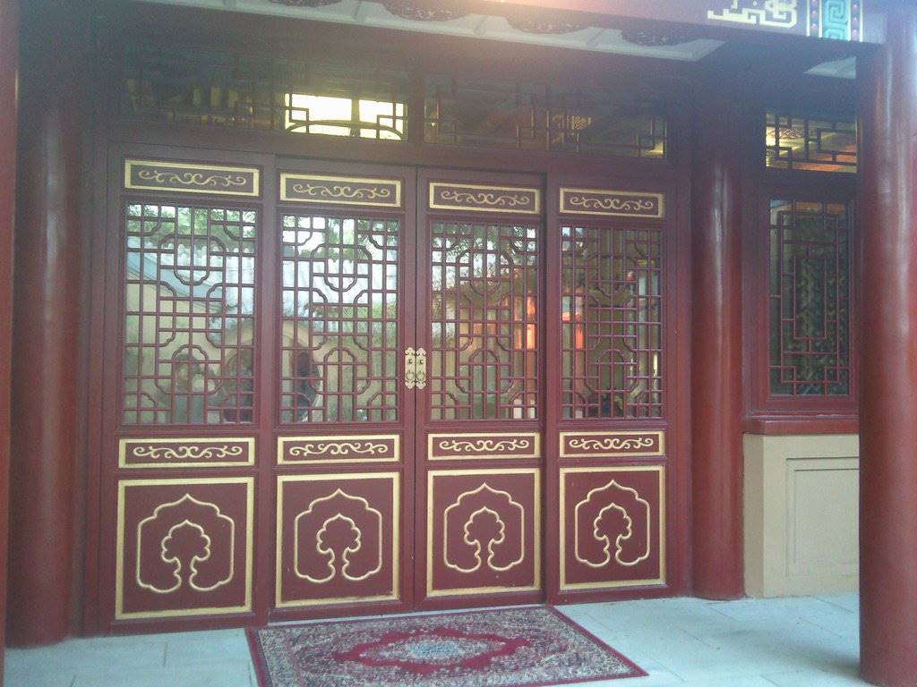 成都实木门 中式木雕花格门样式设计 古典风格木门图片