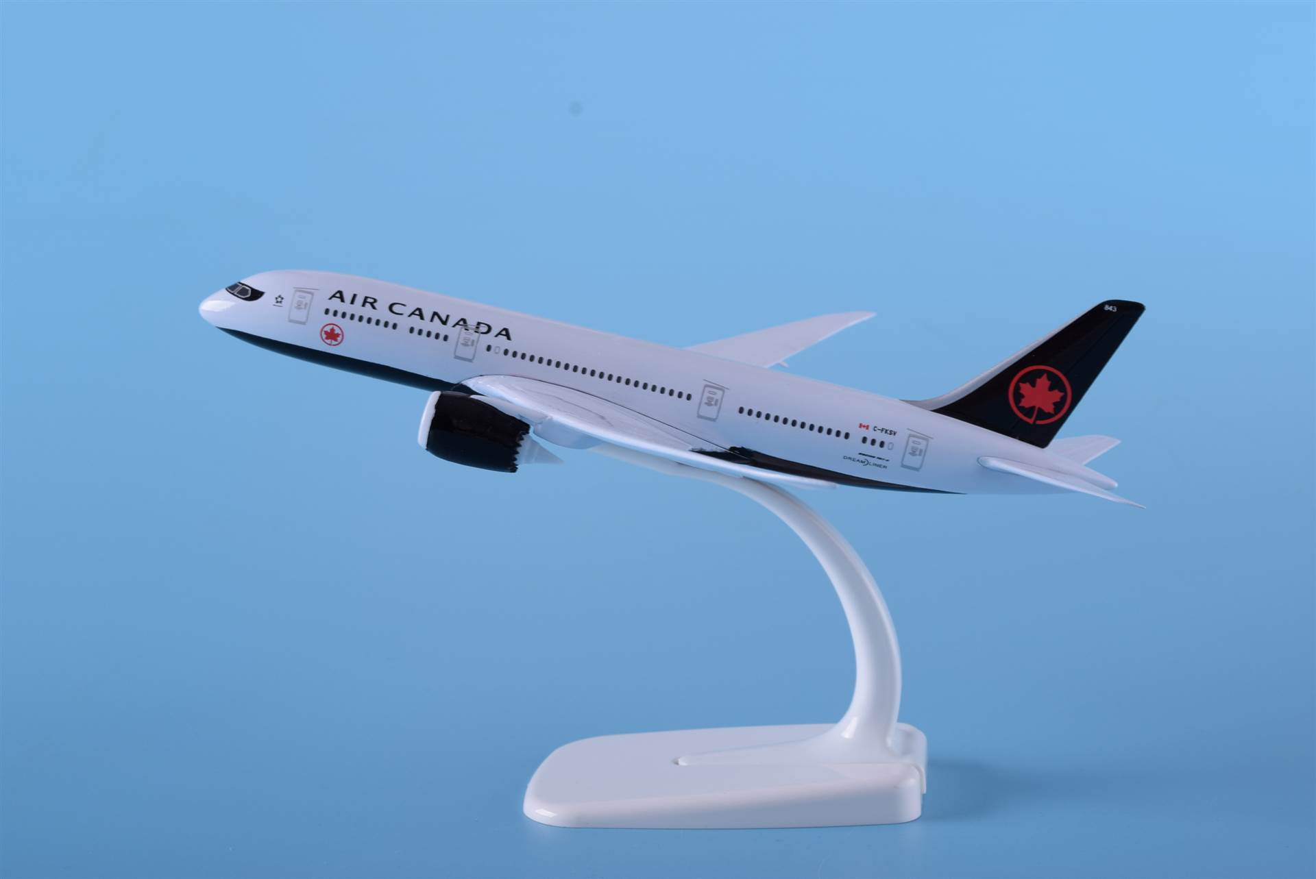 飞机模型波音787加拿大航空1300真机缩小比例黑白款机场热卖
