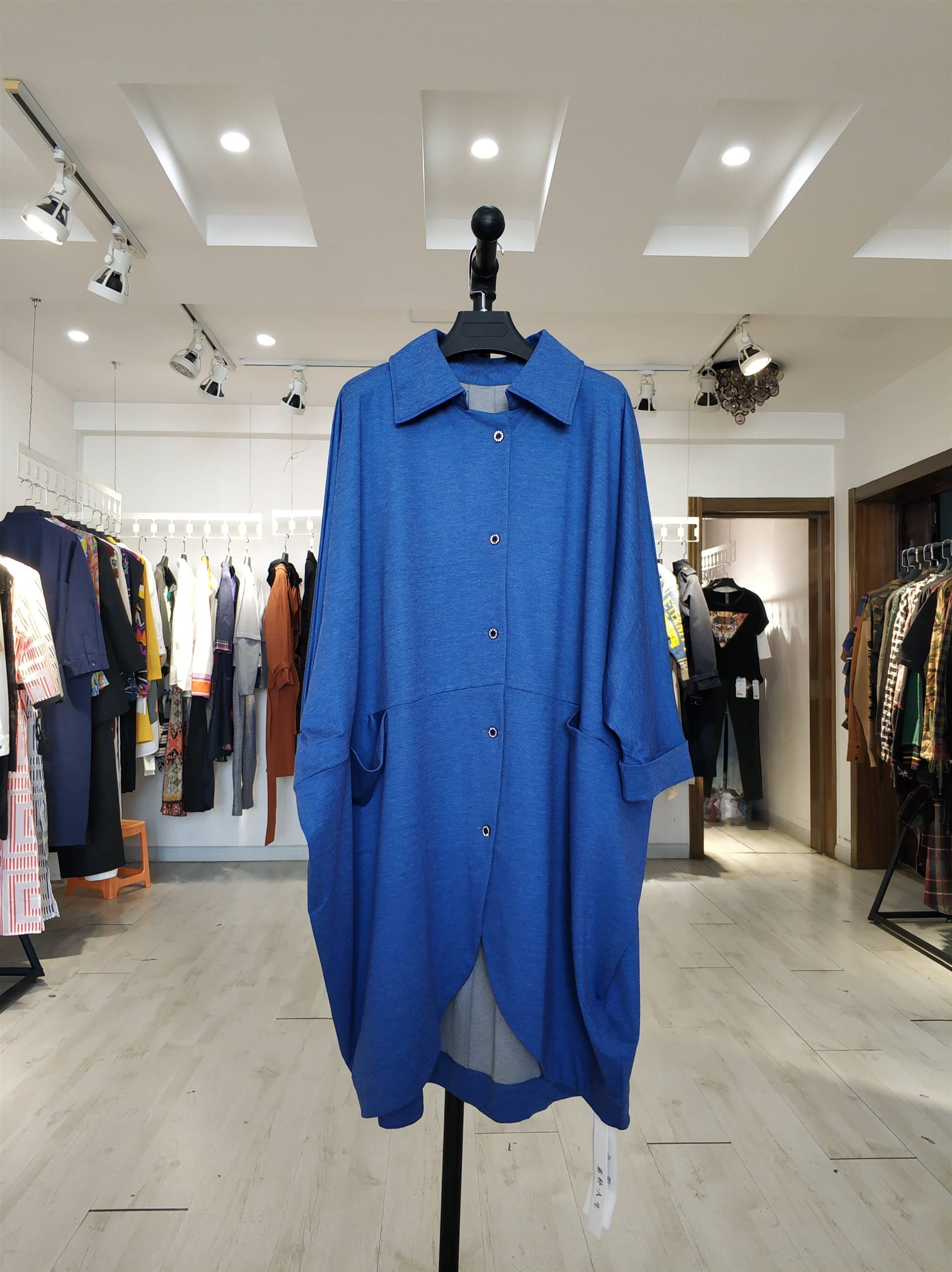 晒谷场 晒道春夏装女装折扣尾货走份