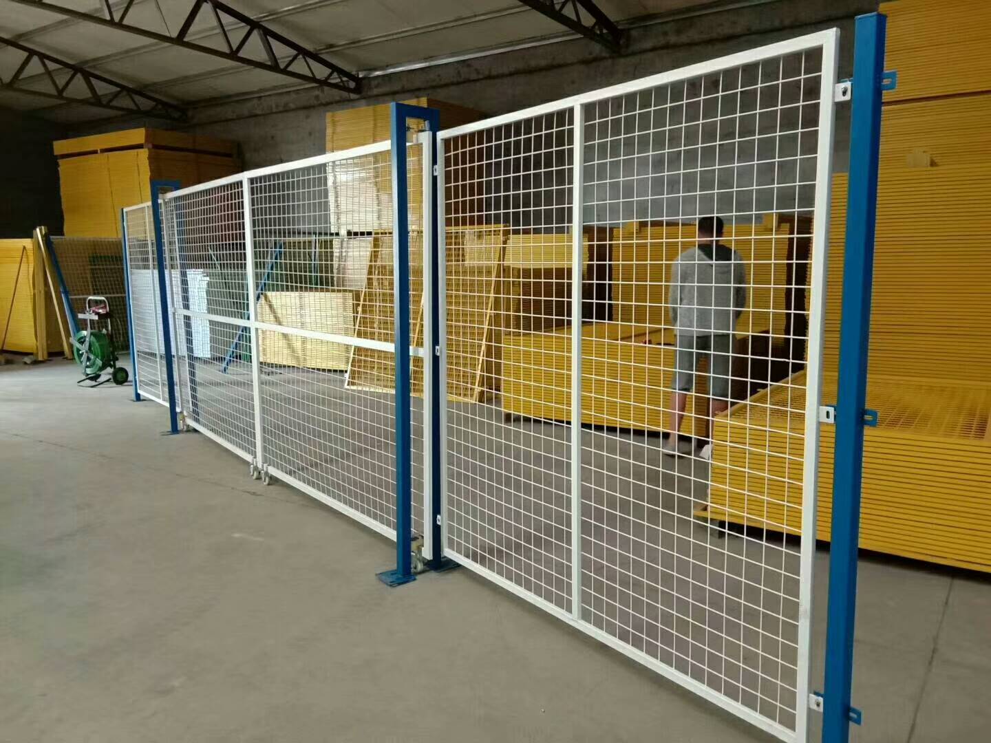 库房专用移动隔离栅