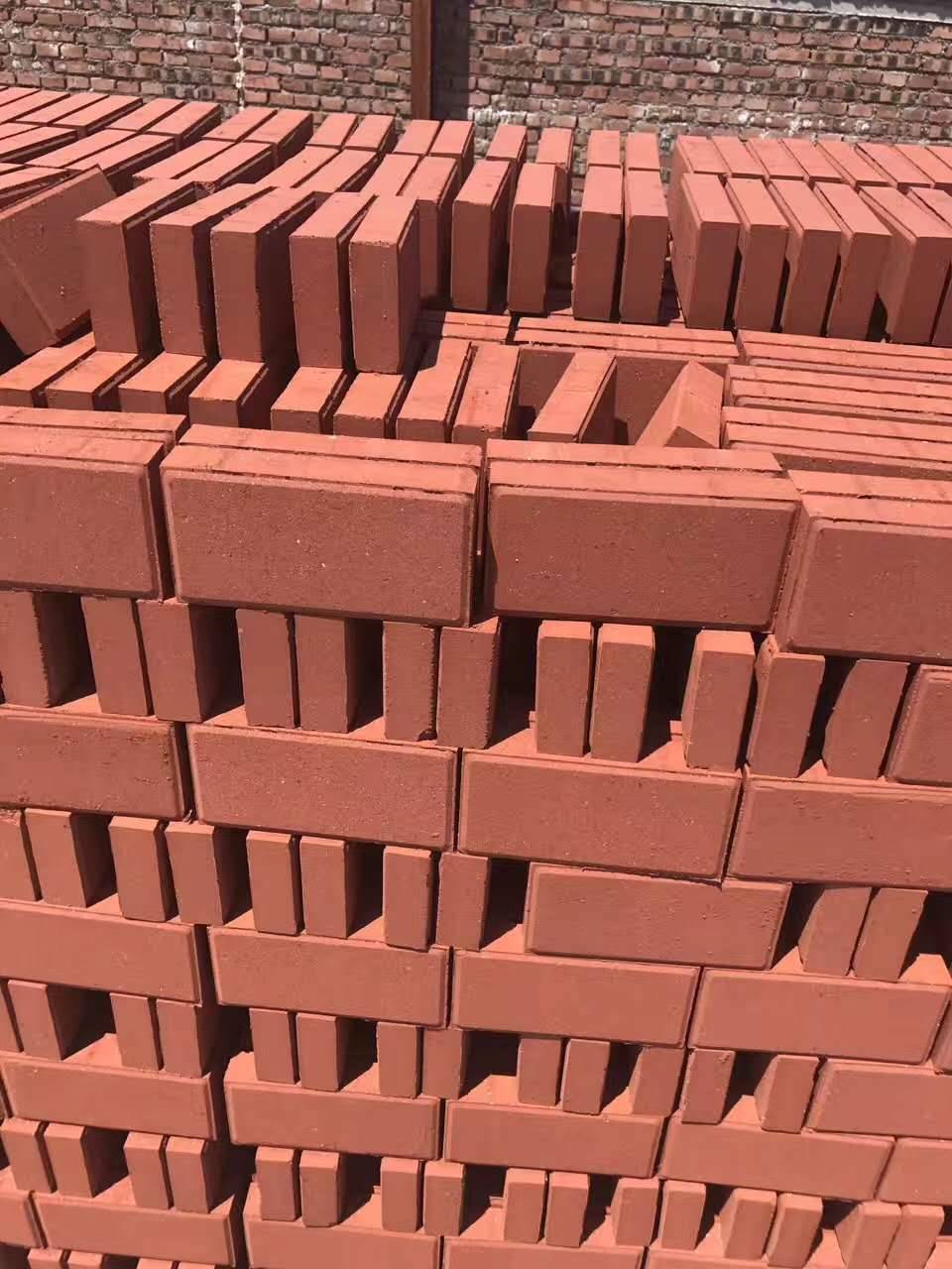 淄博鸿隆铺路砖厂家 烧结砖,广场砖质量稳定 量大优