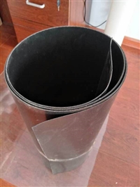 鱼塘保湿0,3mm防渗膜