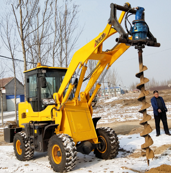 挖掘机改装的打洞机