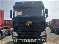 二手青岛牵引车