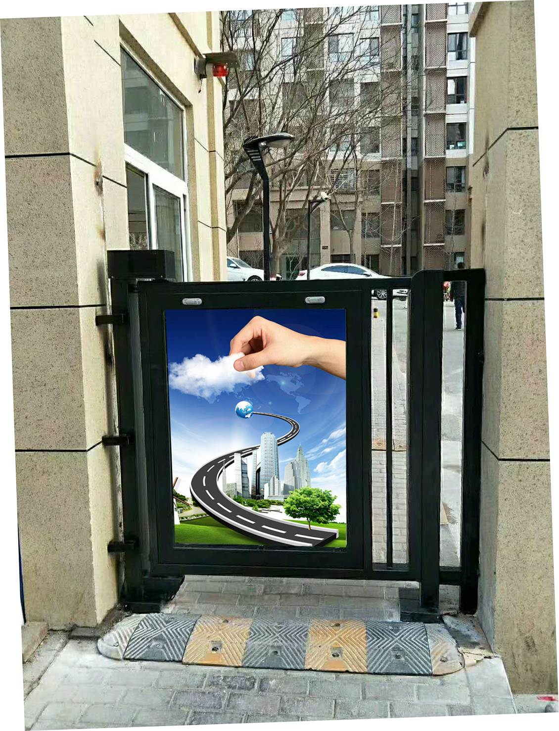 自动赚钱功能投放广告通道门