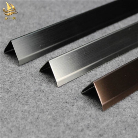 黑钛不锈钢踢脚线 黑色不锈钢踢脚线 304拉丝不锈钢踢脚线