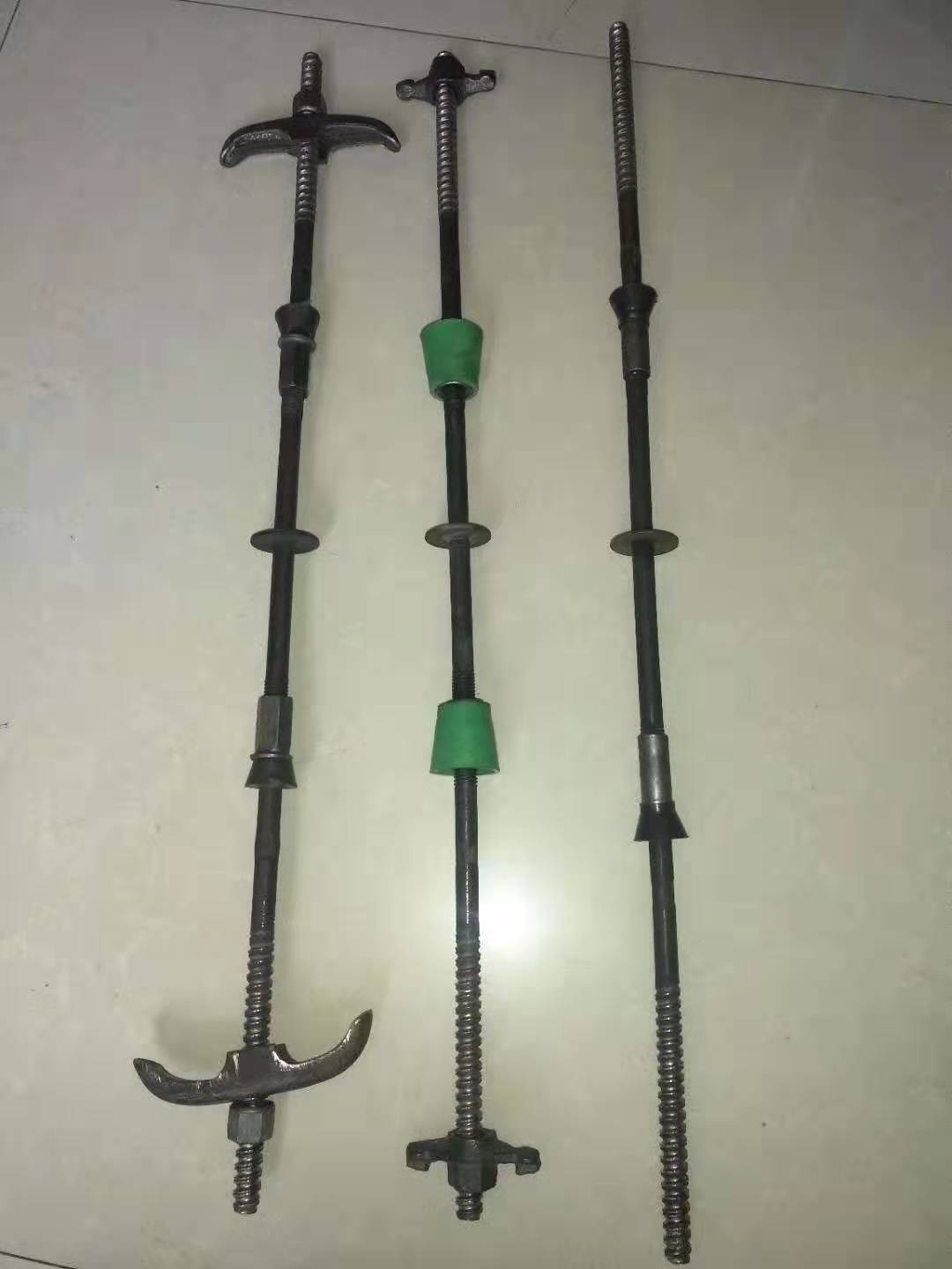 新型三段式止水螺杆