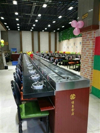 定制一台旋转火锅设备需要多少钱