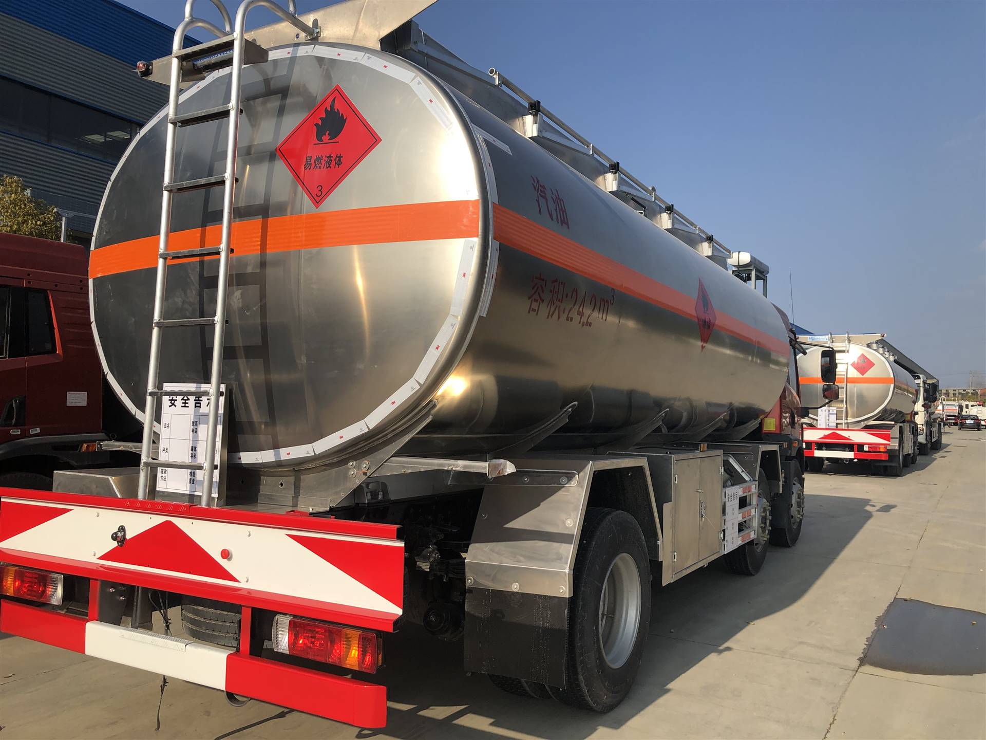 河北蔚县20方二手油罐车哪里卖