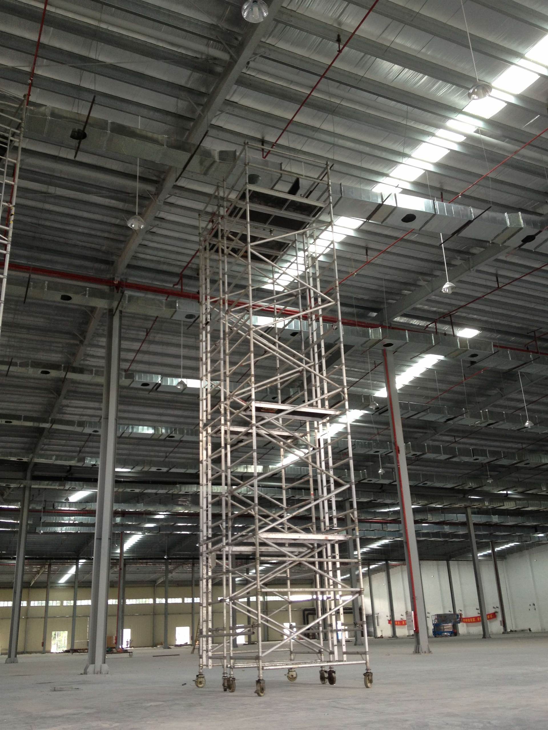 铝合金脚手架一层有多高