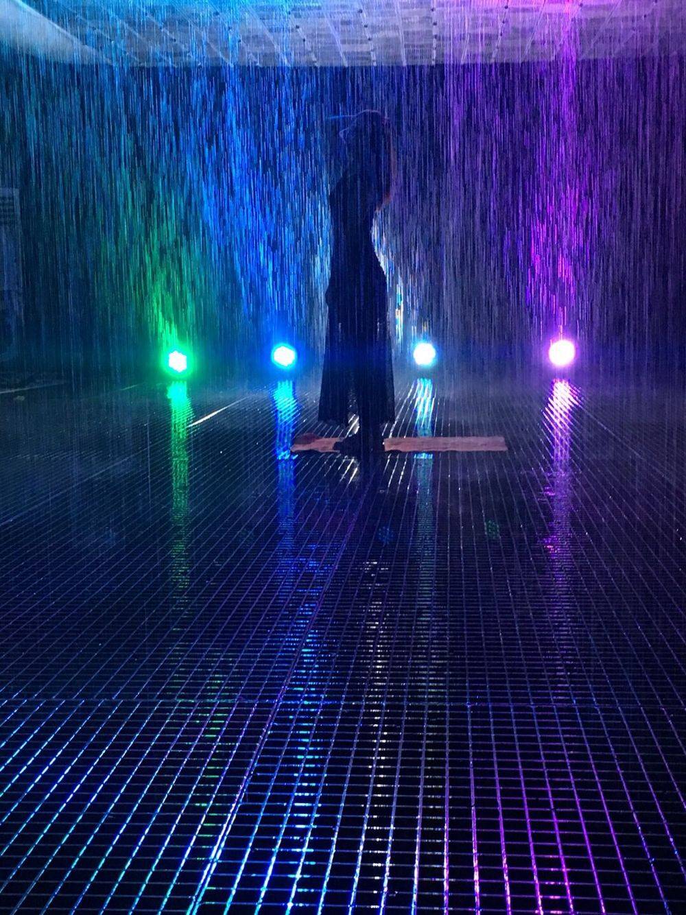 伦敦雨屋出租淋不湿身的雨屋出租出售