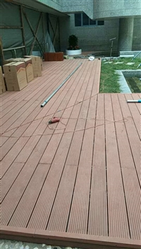 塑木地板/实心地板/圆孔塑木地板/方孔塑木地板/厂家直销价格实惠