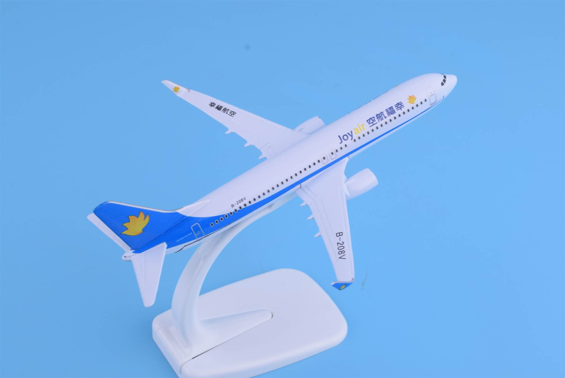 飞机模型波音b737-800幸福航空玩具礼品16cm锌合金航空模型厂家