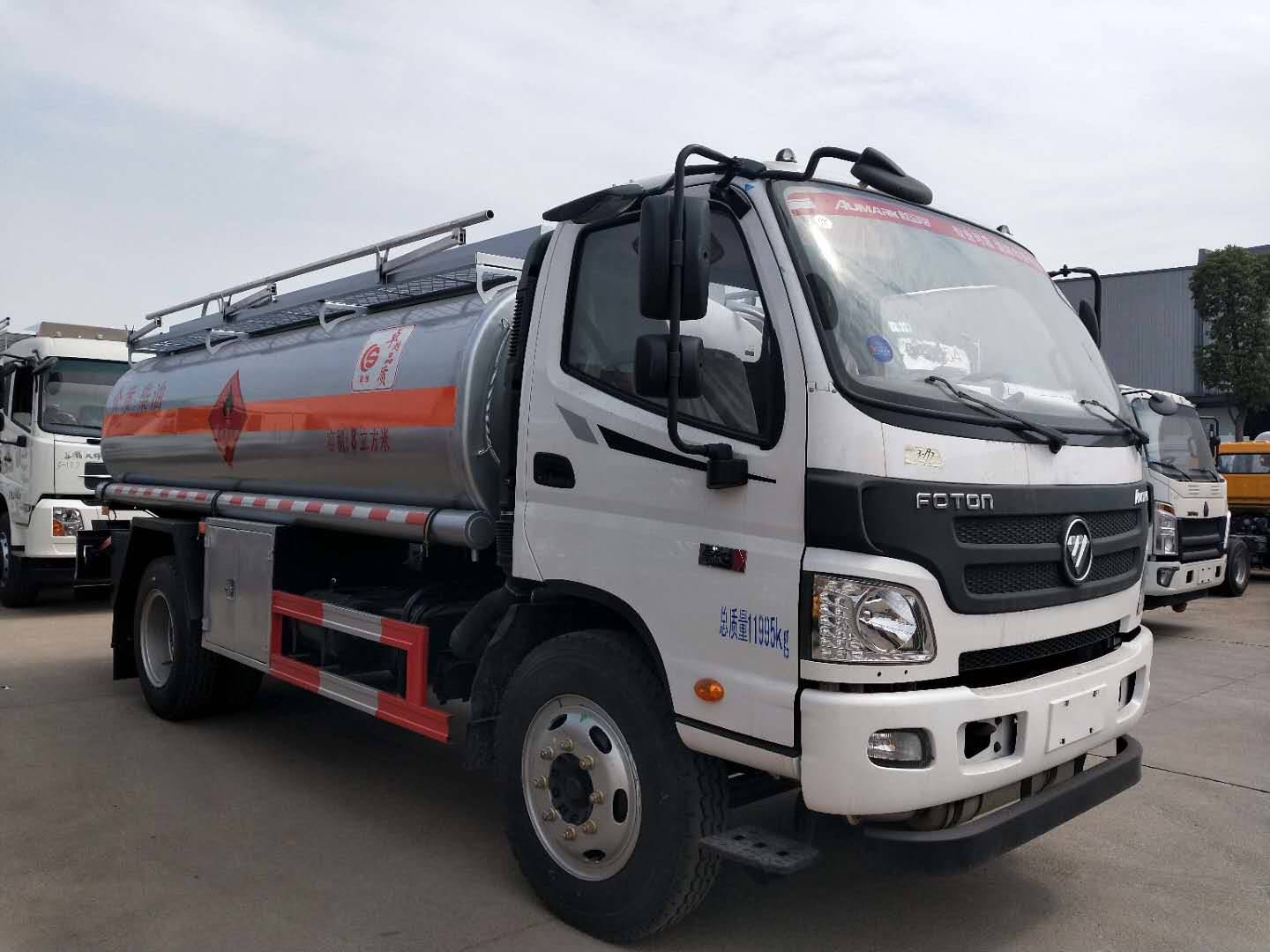 东风天锦10吨油罐车厂家直销有现车