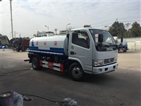 小多利卡5吨洒水车