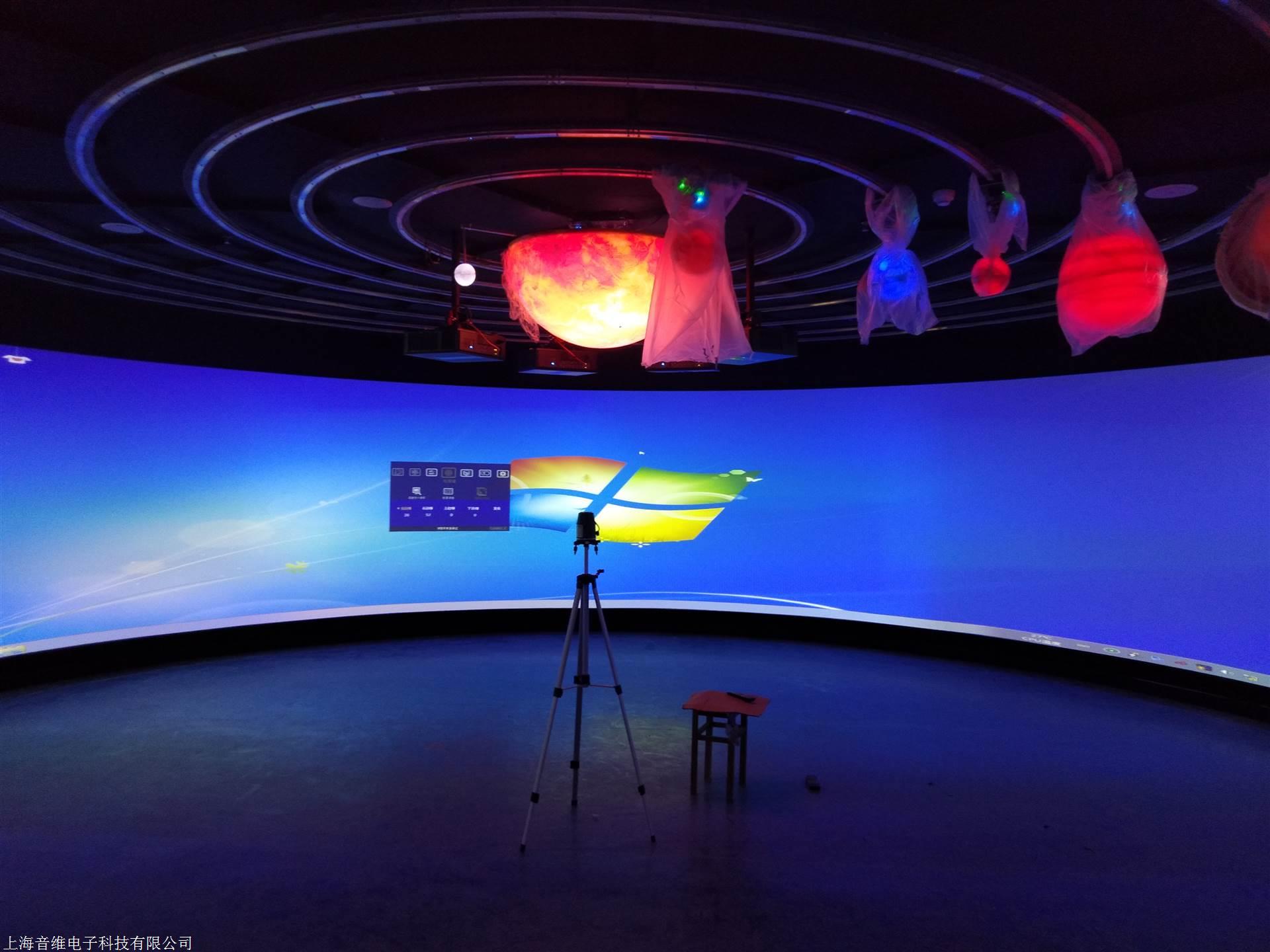 大屏投影融合硬件环幕环形投影融合弧形曲面融合器