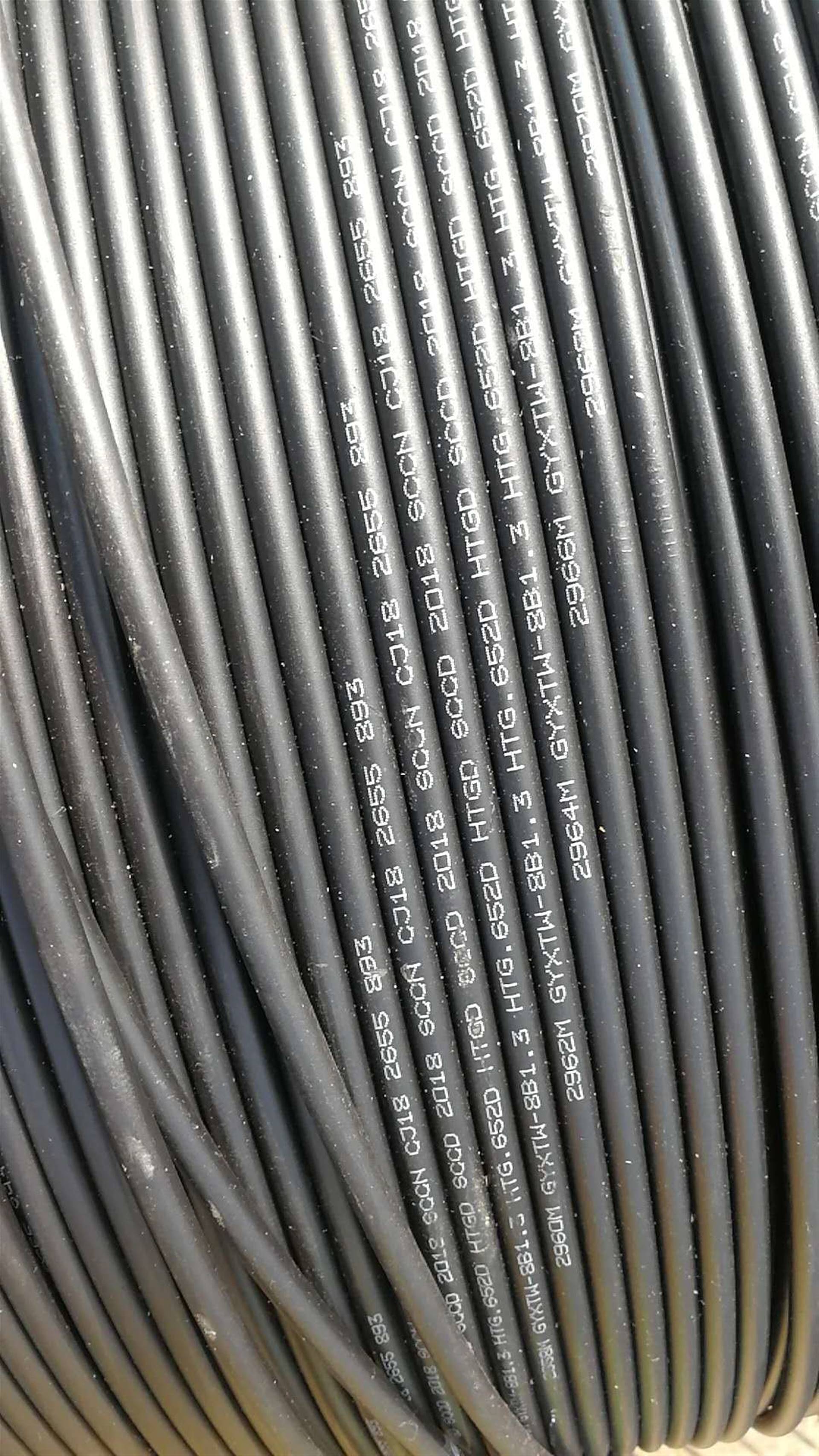 成都高价回收12芯gyta光缆,gyts光缆,adss光缆