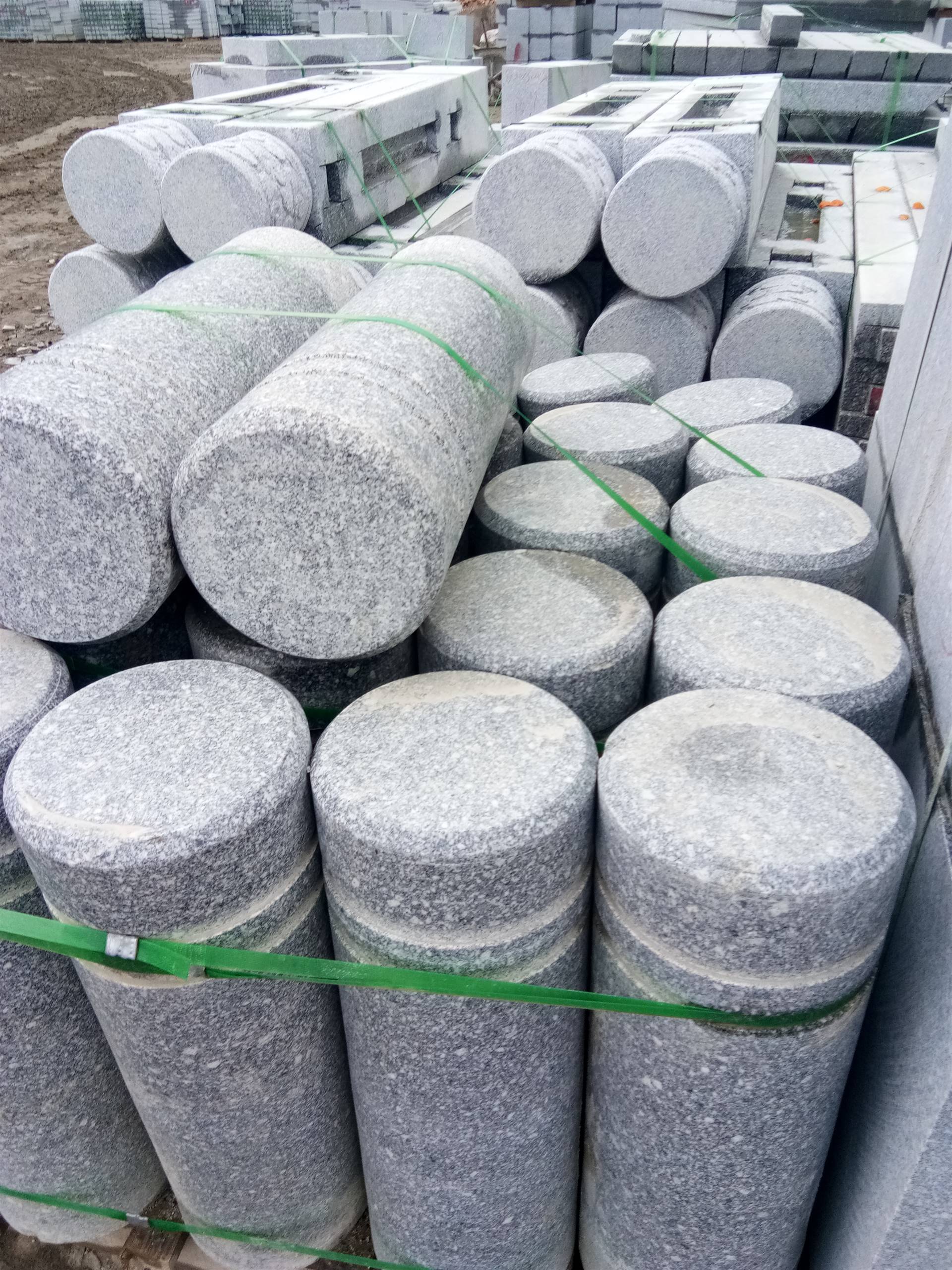 芝麻灰止车石 花岗岩车阻石 路边挡车圆球 衡阳顺意石材