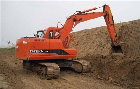 150挖土机械出租 挖土石方机