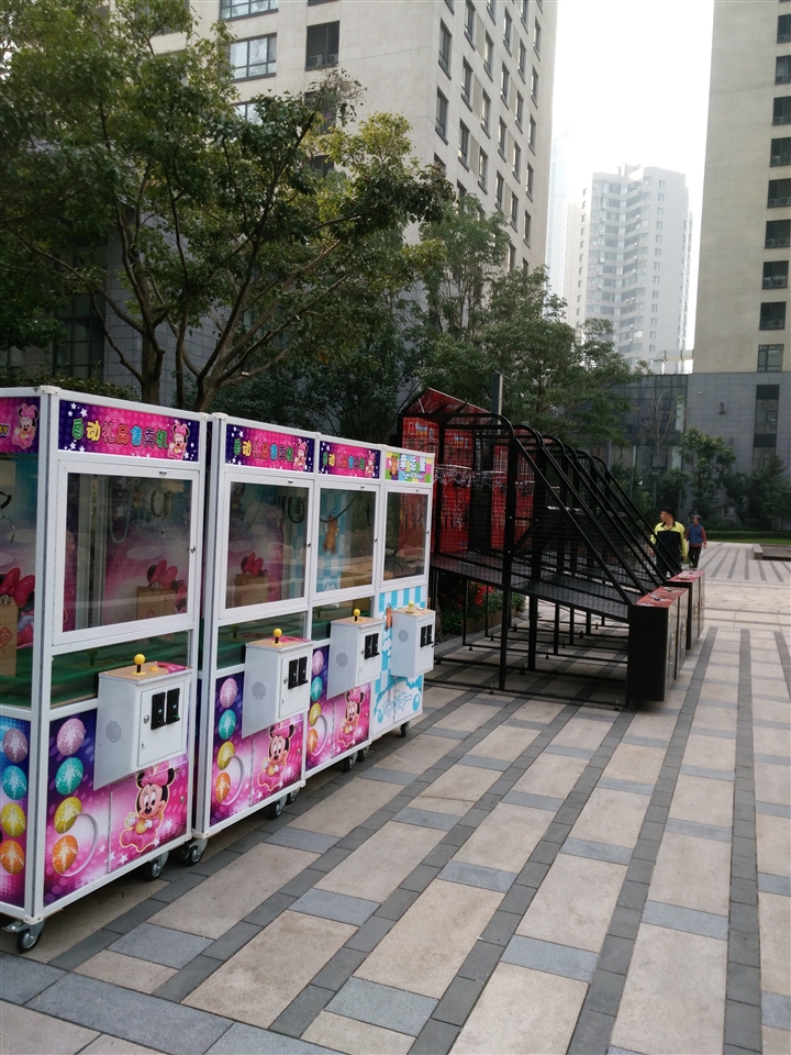 沈阳娃娃机出租 投币娃娃机厂家 夹娃娃机出租