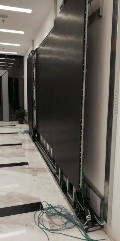 滑轨屏led屏在互动滑轨屏的应用