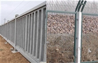 高铁防护栅栏网片-铁路网片式防护栅栏厂-动车铁路防护栅栏