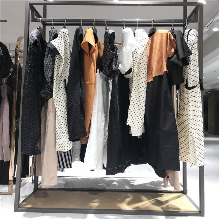 品牌折扣女装批发厂家直销艾沸女装加盟店