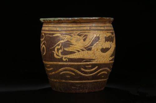 民国龙纹大缸拍卖值得信任吗