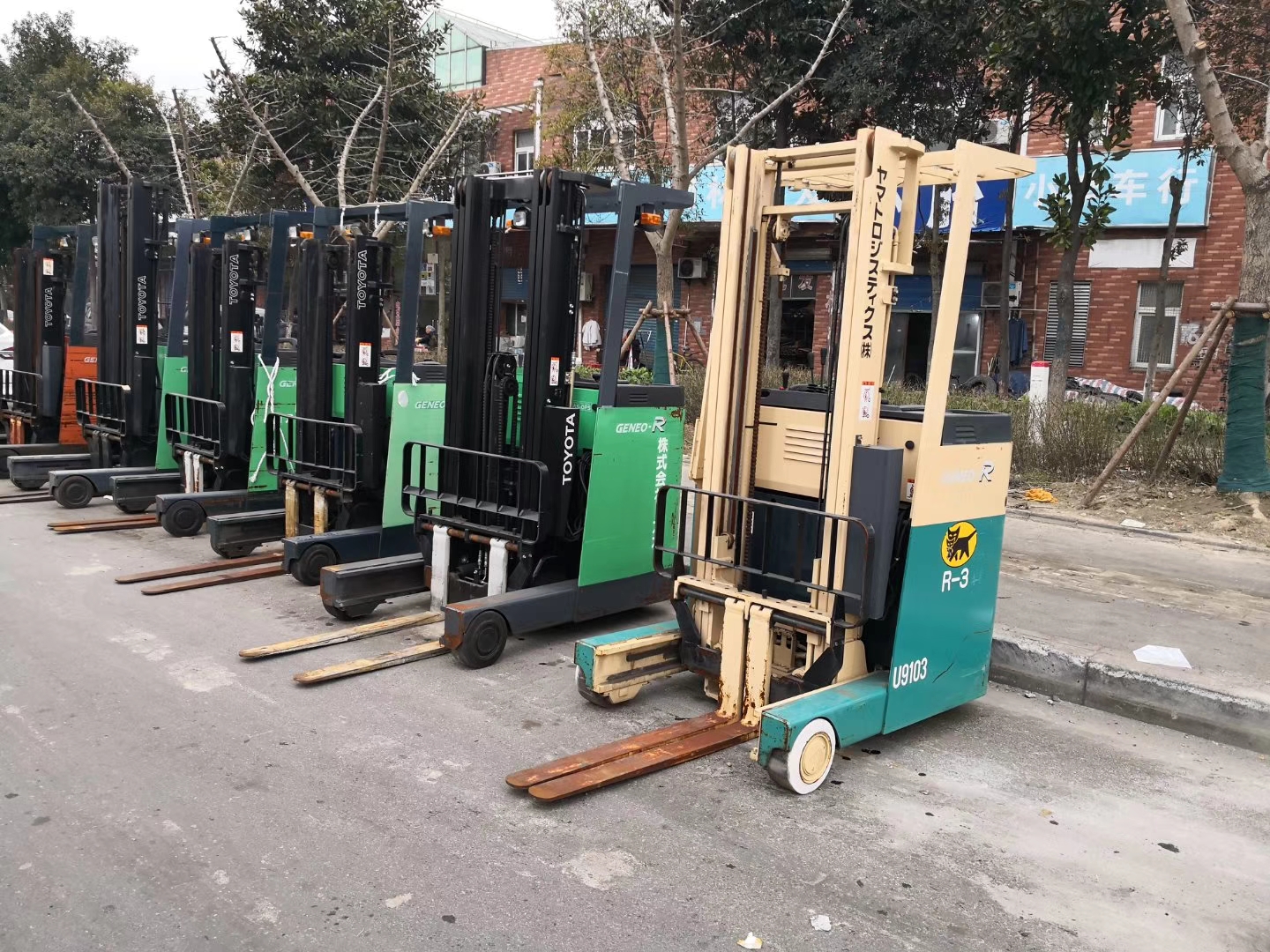 宝山冷库叉车食品厂电动叉车二手叉车直销