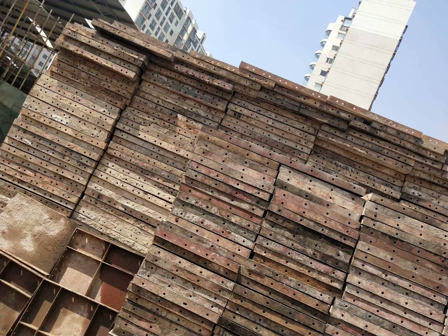 玉溪二手钢模板出售//昆明二手钢模板回收