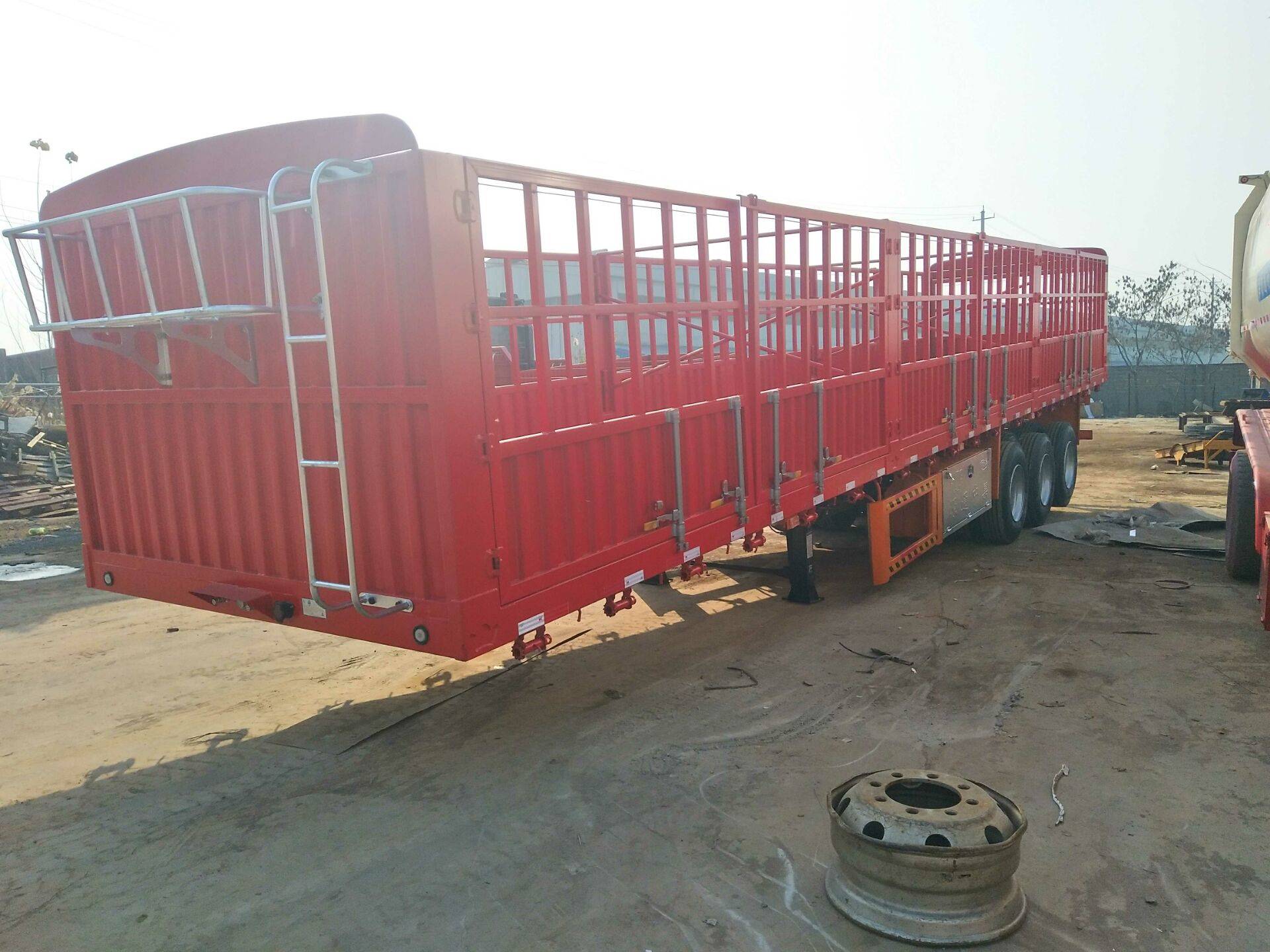 13米挂车厂家直销13米花篮高栏高低板苍栏