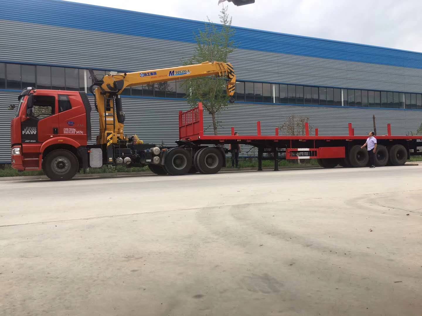 解放j6徐工12吨随车吊价格半挂随车吊