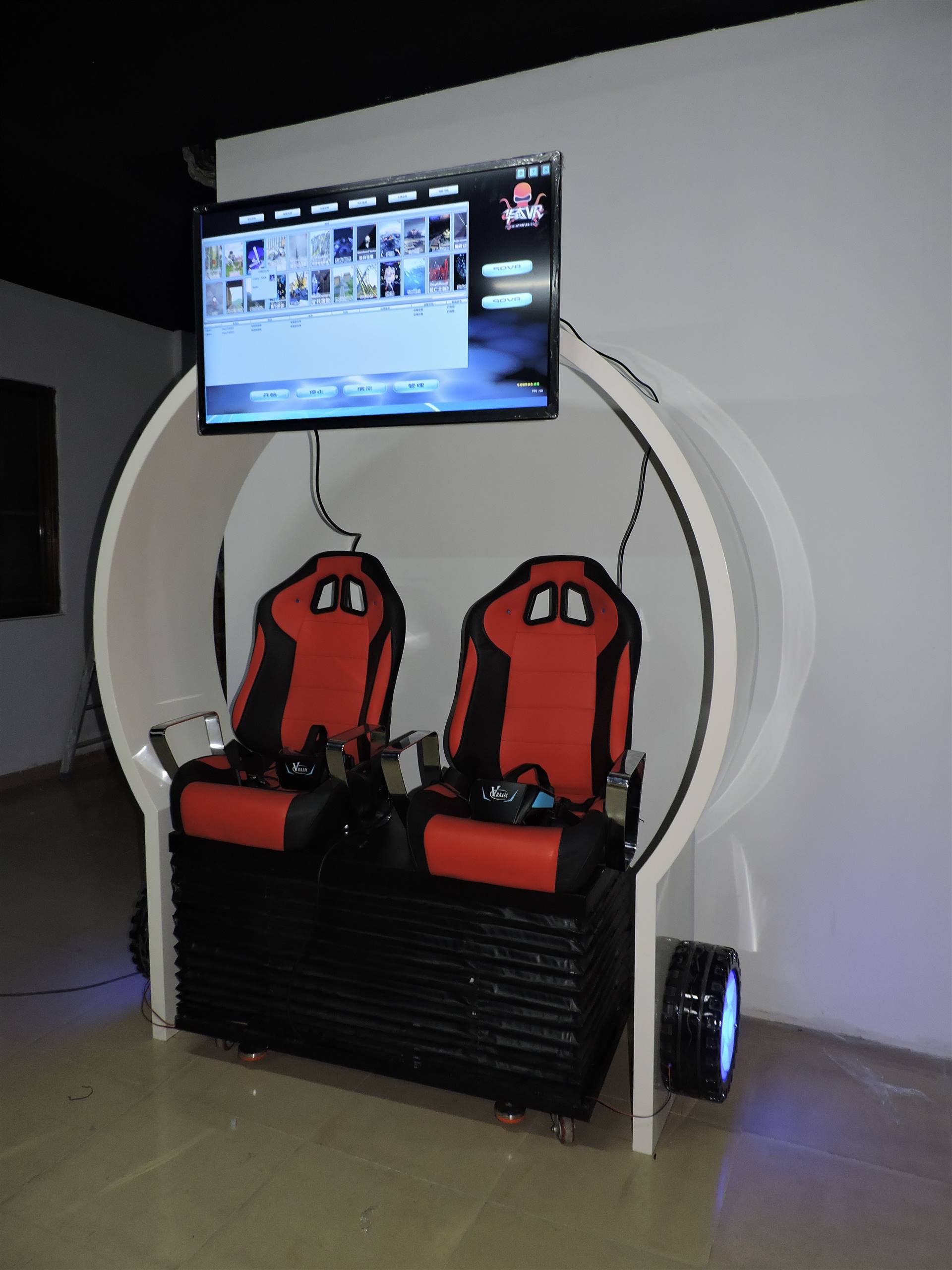 怡天动漫vr设备9dvr双人赛车椅虚拟现实体验