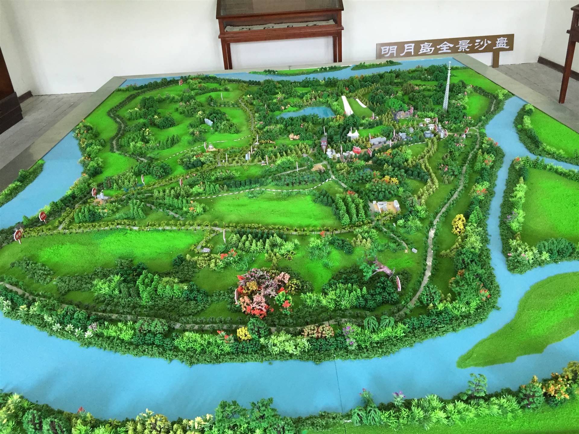 山型模型地图模型