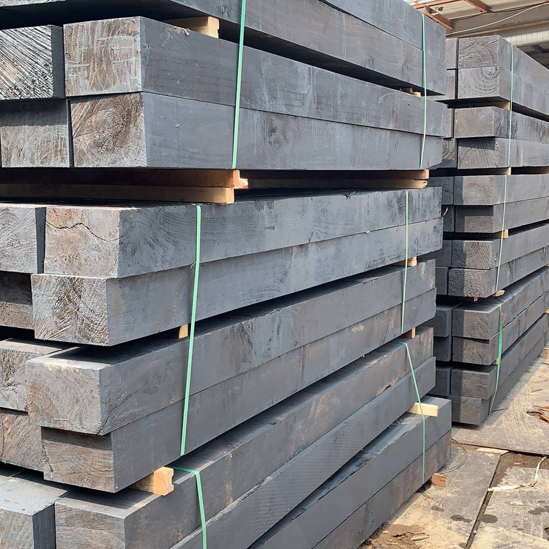 防腐枕木供应油浸枕木多型号规格可定制