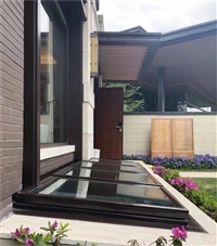 别墅美式地下室采光井工程