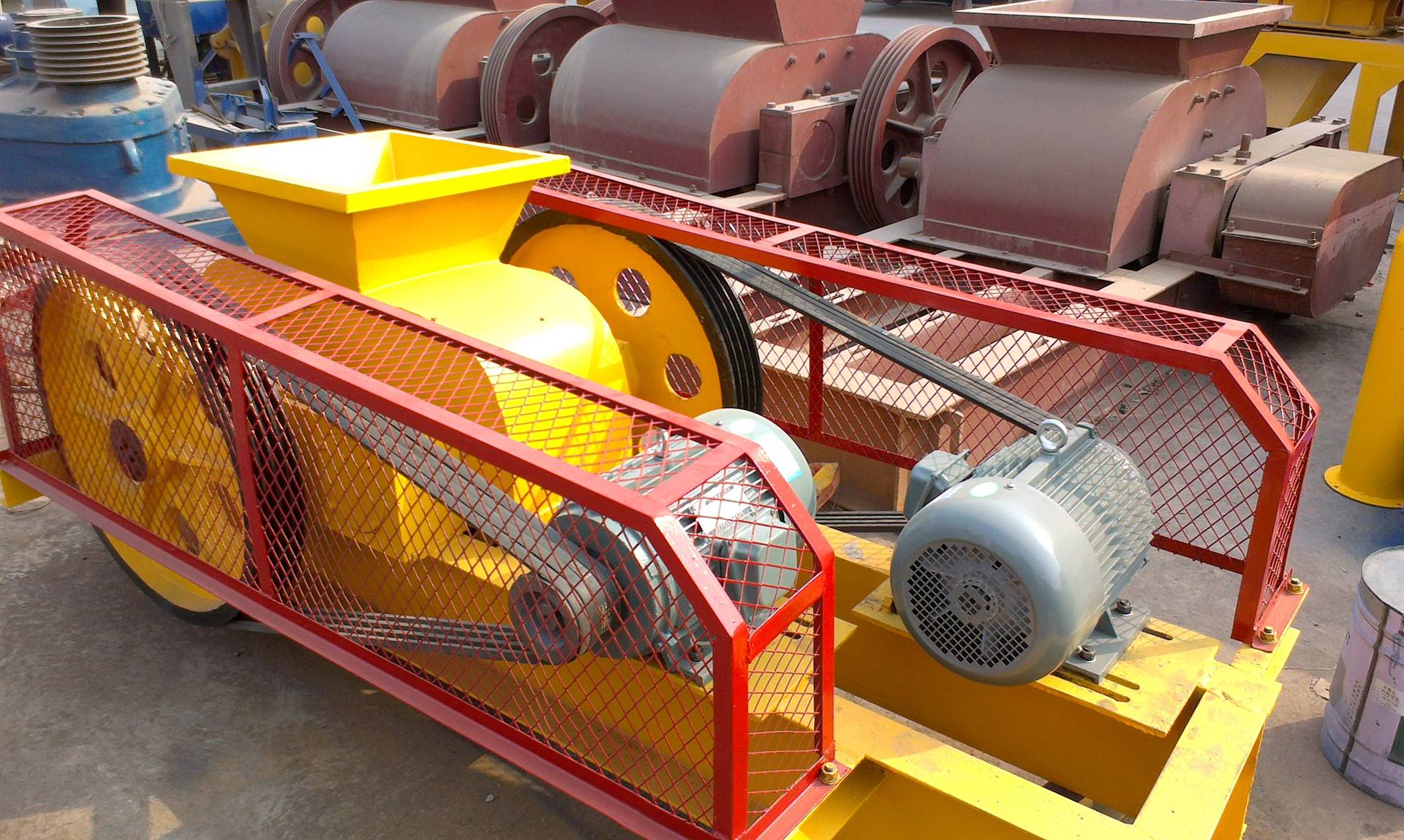 对辊式破碎机狼牙对辊破双齿辊破碎机优质狼牙双辊破碎机