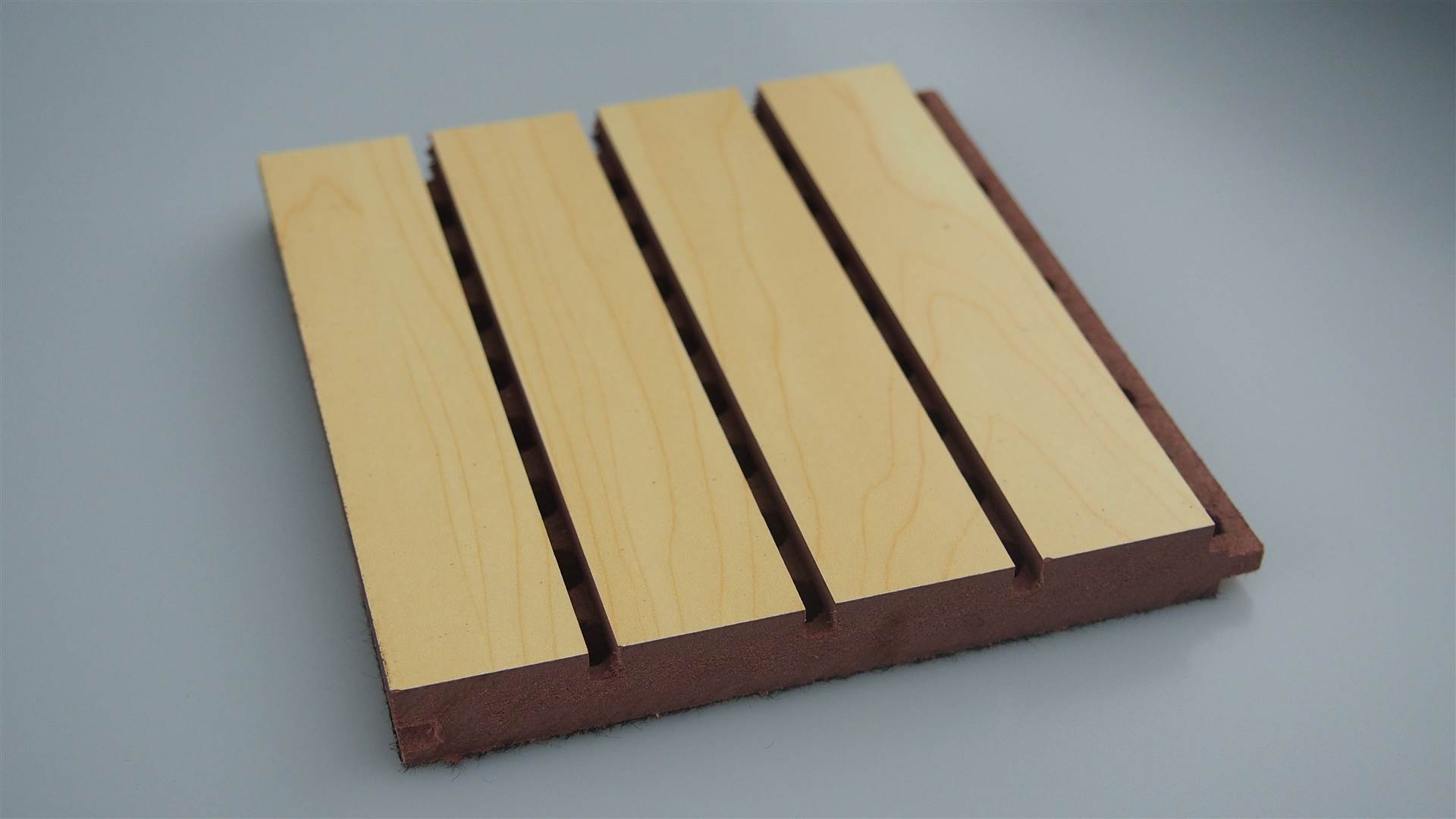 供应防火阻燃木质吸音板 会议室复合吸音板 阻燃槽木吸音板