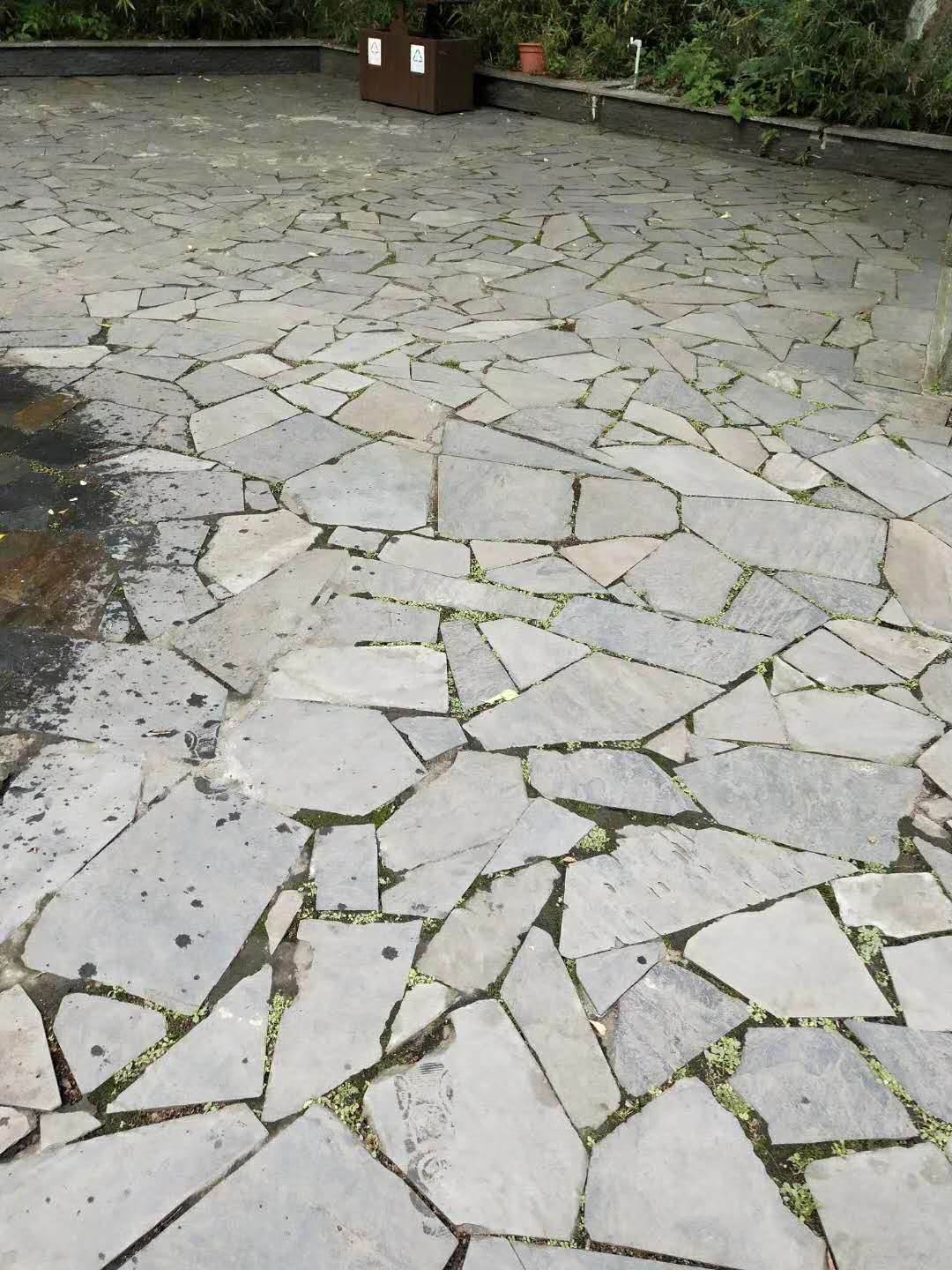 青石板地面碎拼石 人行道板 地面青石板碎拼